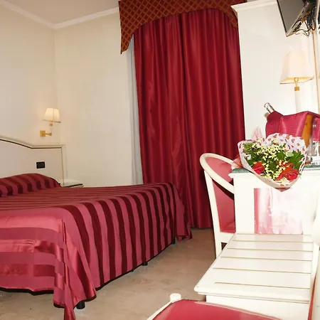 Fashion Hotel Valmontone Esterno foto