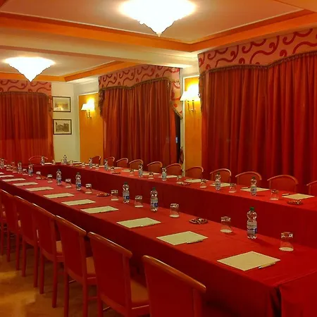 Fashion Hotel 