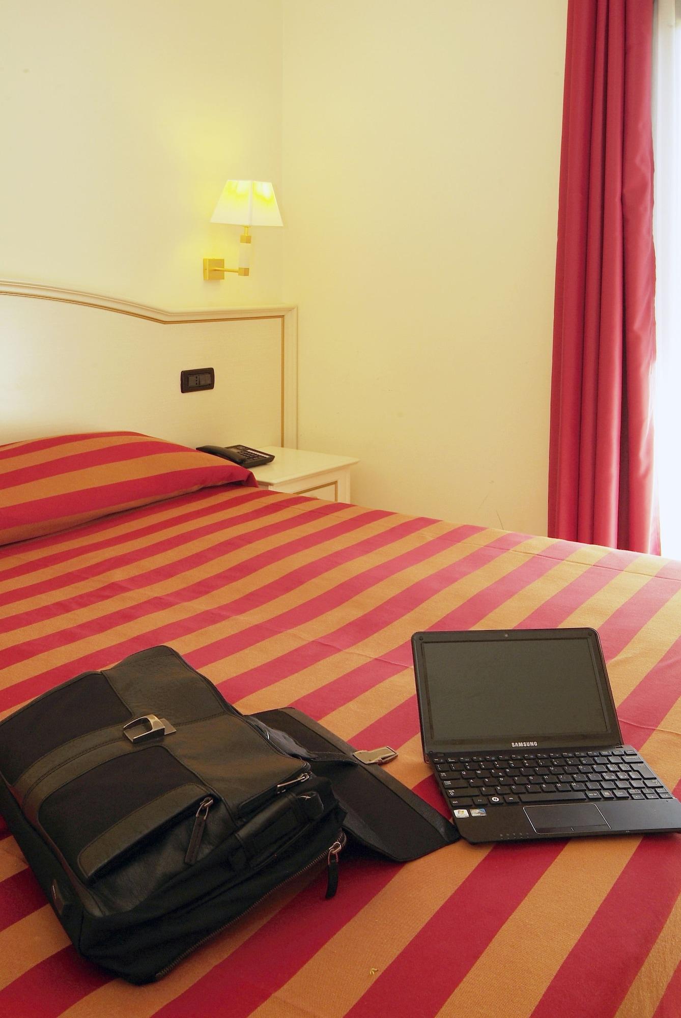 Fashion Hotel