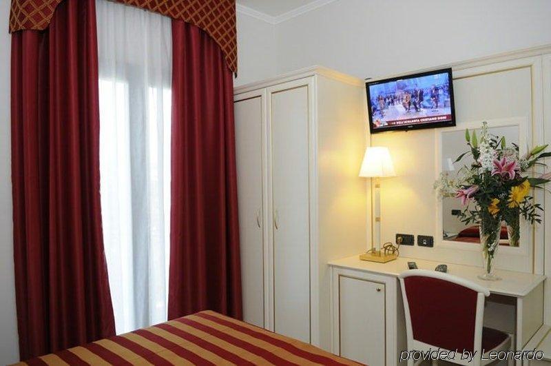Fashion Hotel