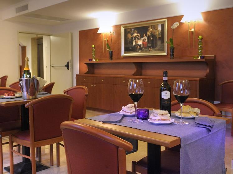 Fashion Hotel 4*