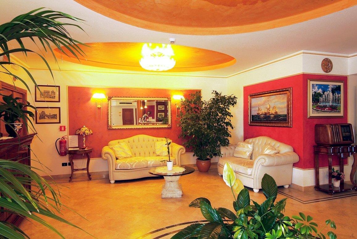 Fashion Hotel